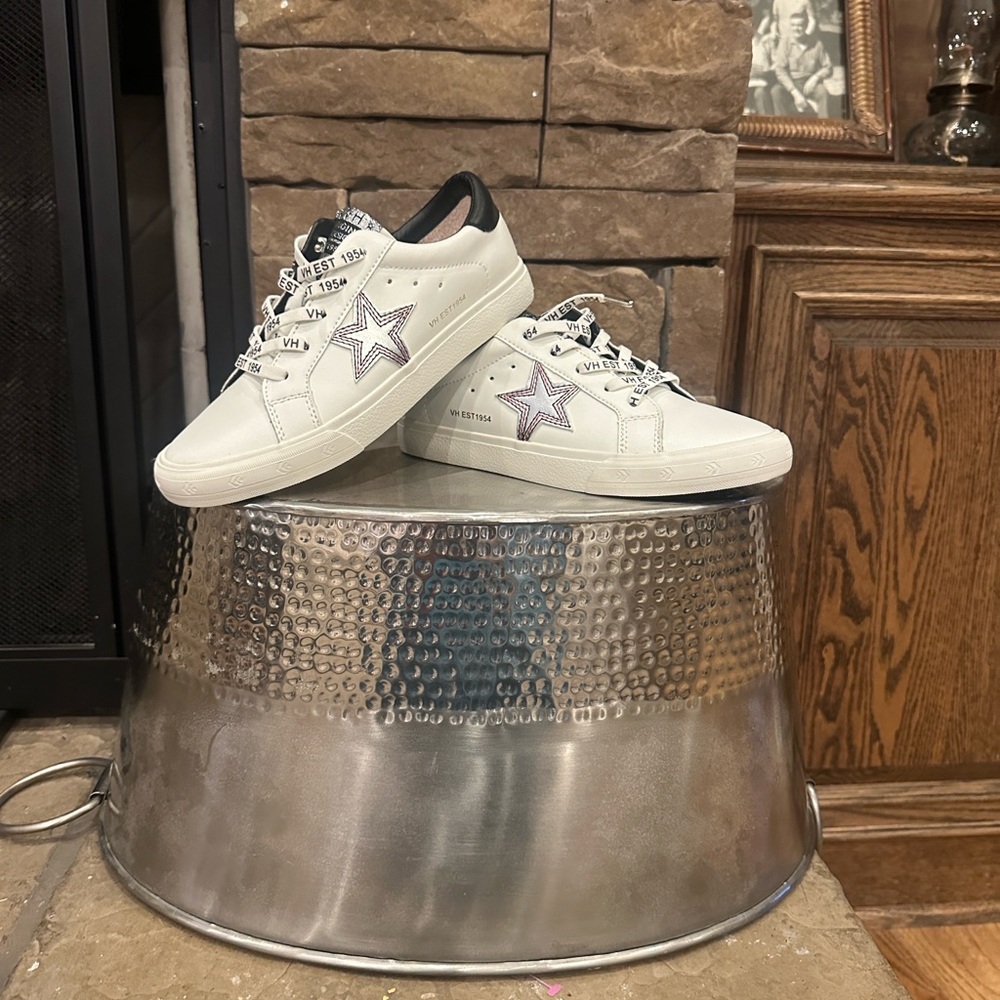 Vintage Havana White Sneakers with Silver Star